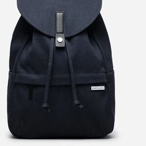 The Everlane Modern Twill Single Snap Backpack in Black